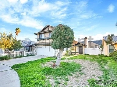 Side View Cul de Sac - 16285 Barbee St