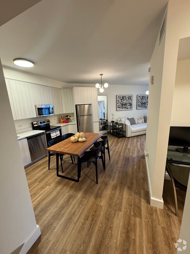 Building Photo - 516 NE 3rd St Unit A4 Rental