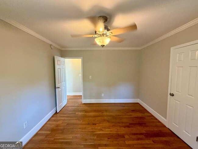 Photo - 3194 Oakdale Rd