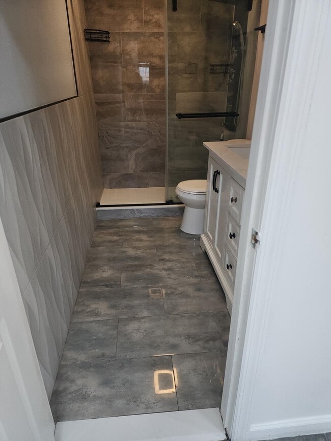 Photo - 703 Schuyler Ave Unit 1