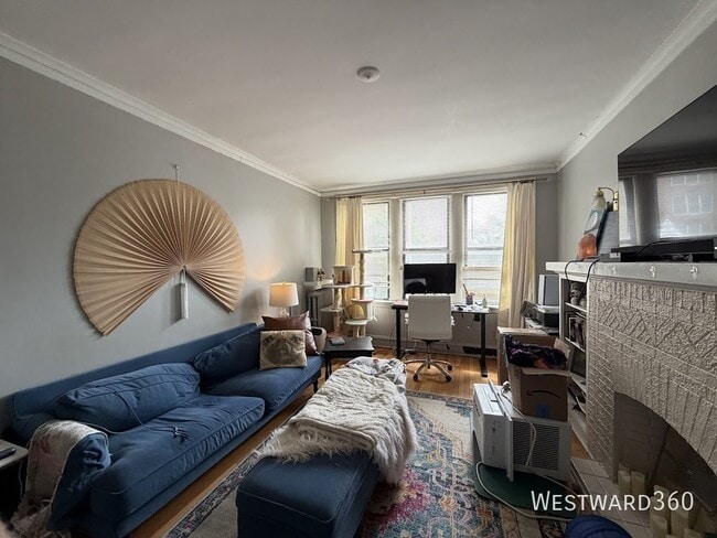 Photo - 6051 N Hermitage-1 Unit 1