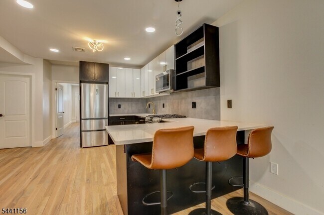 Photo - 623 38th St Unit 2