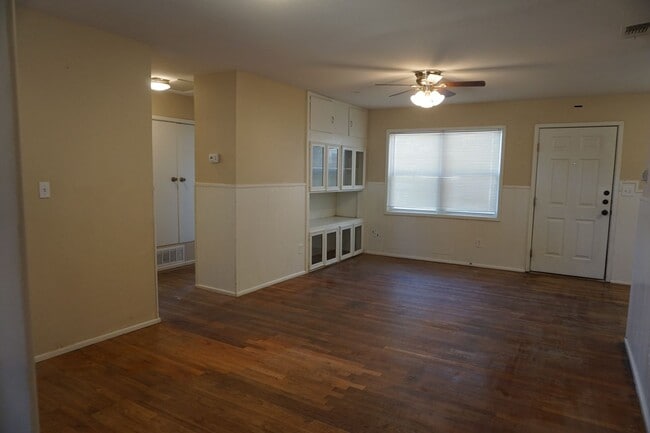 Photo - 3404 31st St