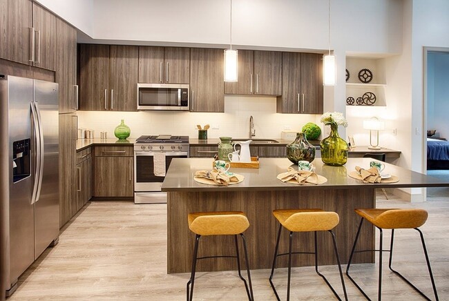 Building Photo - The Raleigh at Sloan's Lake