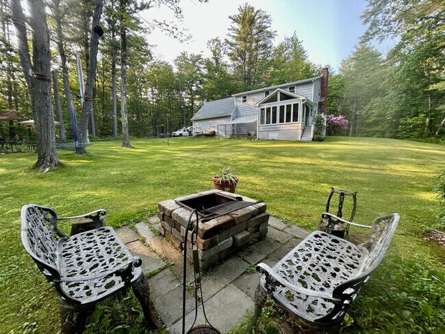 Photo - 230 Middle Rd