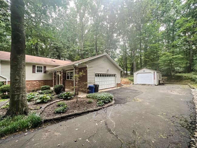 Photo - Remarkable Home With Spacious Deck And Det...