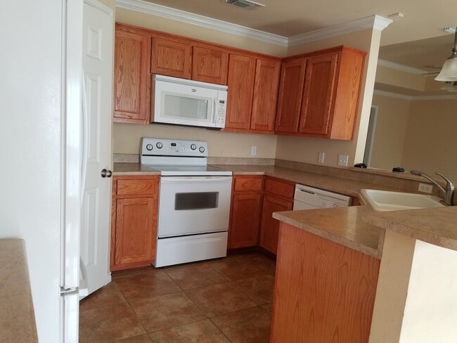 Photo - 3306 Edgewood Dr