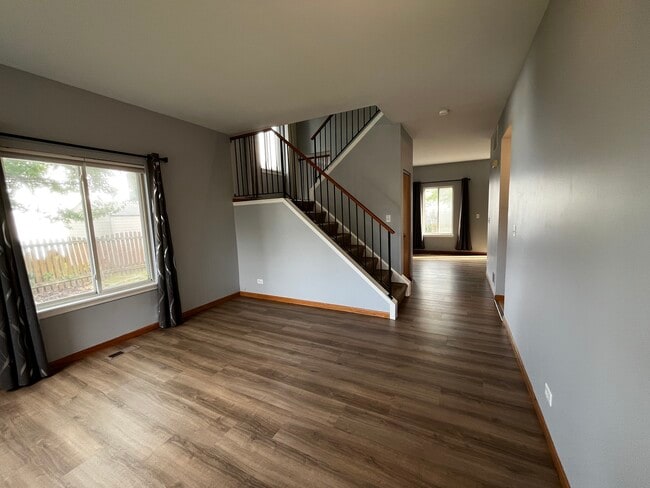 2828 Alameda Ct