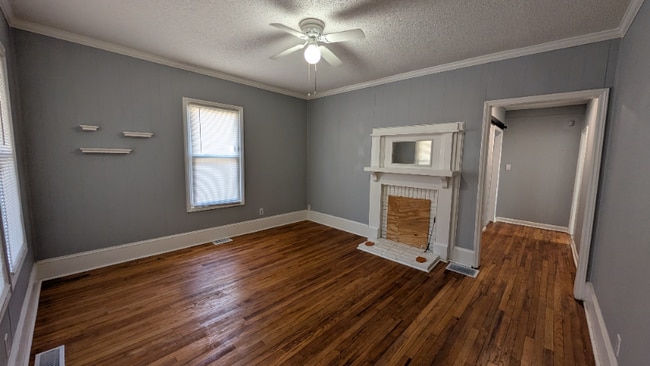 Photo - 502 E State Ave