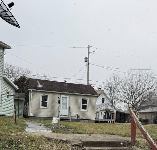 Building Photo - 758 Dryden Rd