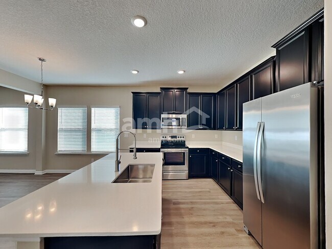 Photo - 245 Hemlock Pt