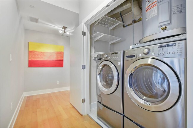 Photo - 603 Davis St Unit 712