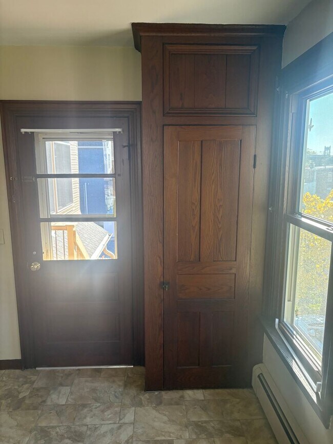 Spacious 23 Bedroom Apartment in Hanover House Rental in Hanover