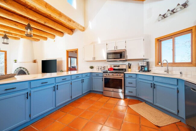 Photo - 6 Fonda Way Unit ID1313830P