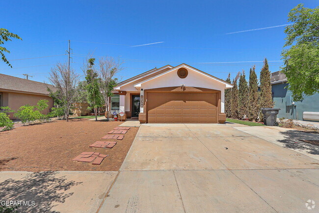 Building Photo - 14309 Desert Orchid Dr Rental