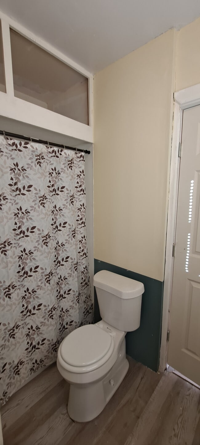 Photo - 2203 Broad St