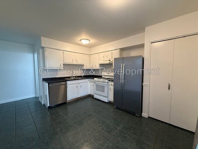 1858 Wellington Pl