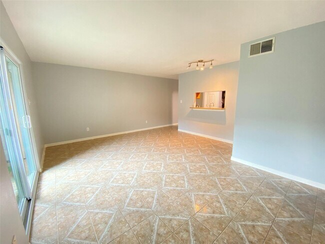 Photo - 215 Postoffice St Unit 605