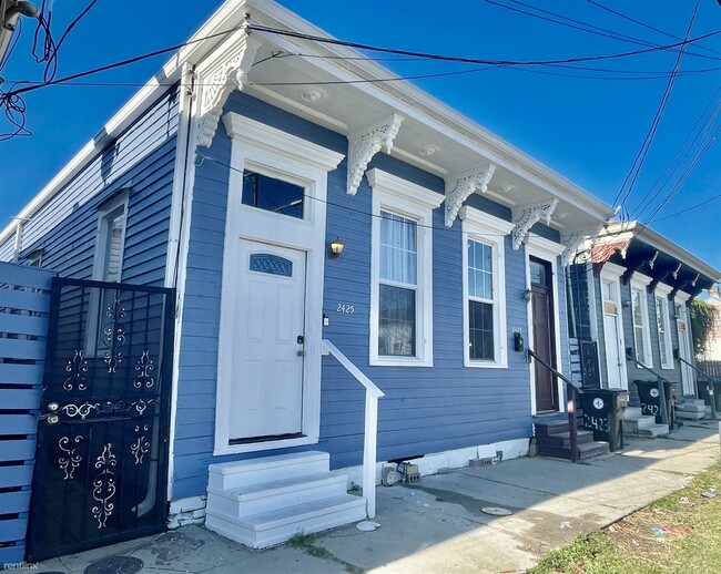 2 br, 1 bath Duplex - 2425 Freret Street - 2 br, 1 bath Duplex - 2425 Freret Street Townhome