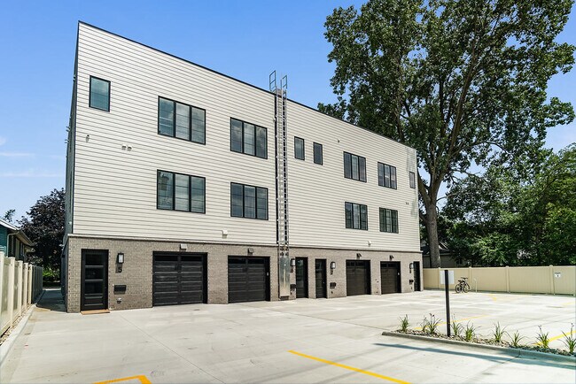 Vester Heights Apartments