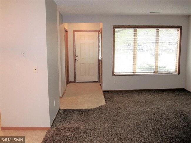 Photo - 626 W 8th St