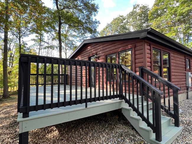 Photo - 116 Oak Grove Cir