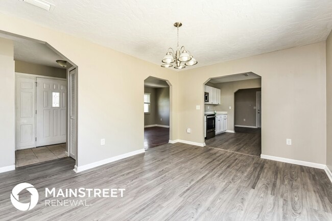 Photo - 507 67th Ave Dr W