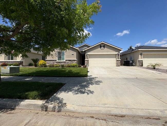 Photo - SE Visalia home Rent Ready!
