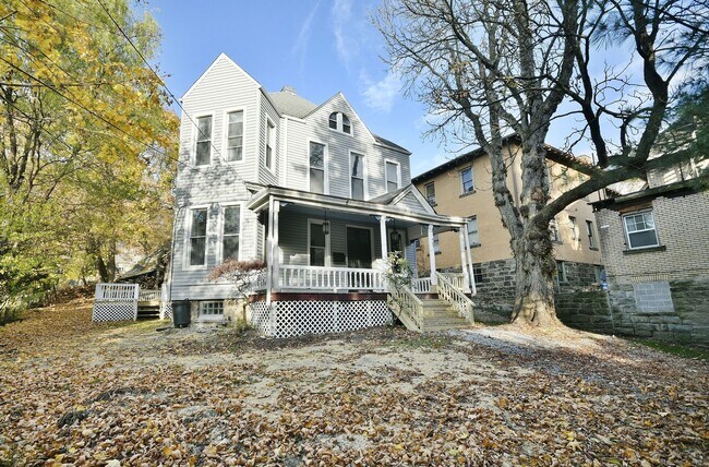 Photo - 757 North Ave Unit 2