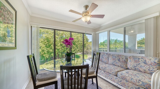 Photo - 835 S Osprey Ave