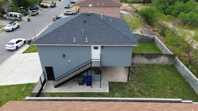 Photo - 214 Allen Dr