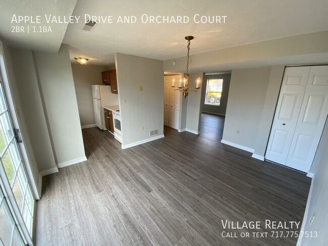 Photo - 502 Orchard Ct