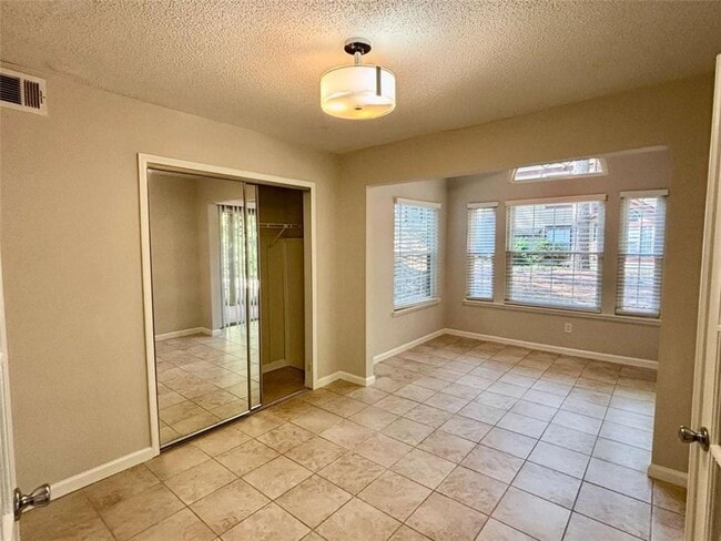 Photo - 320 Hawkstone Way