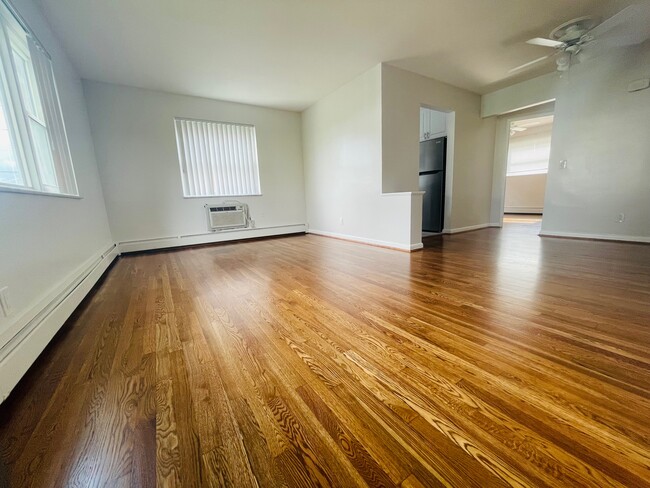 Photo - 7803 Lake Ave Unit One