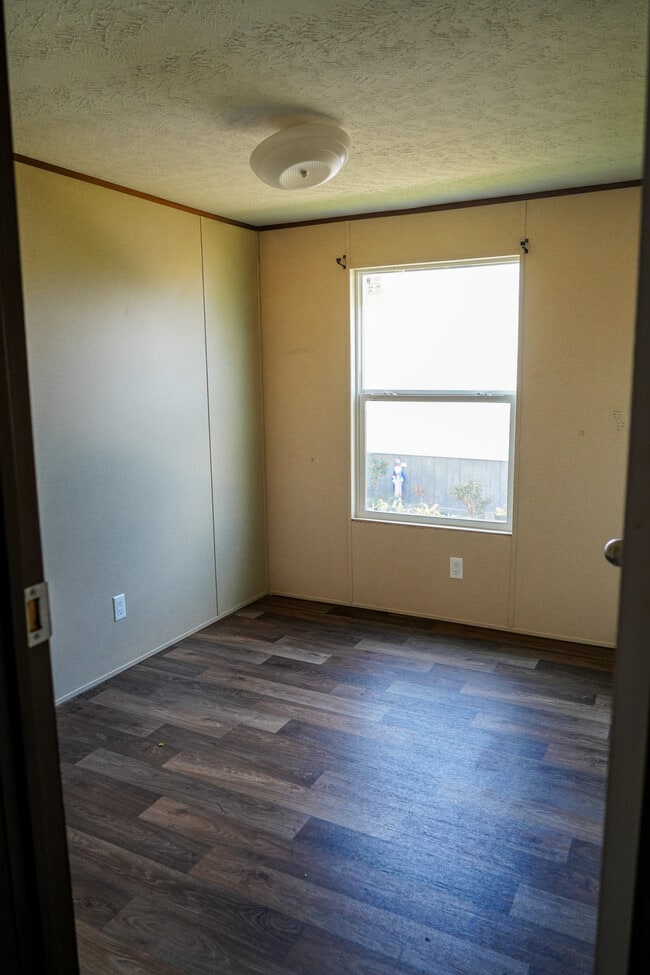 Photo - 2800 Halite Bend