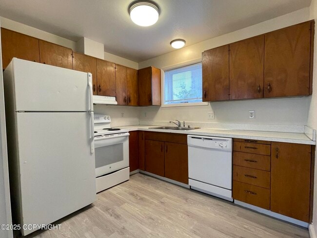 Building Photo - 2746 W 42nd Ave Unit #5