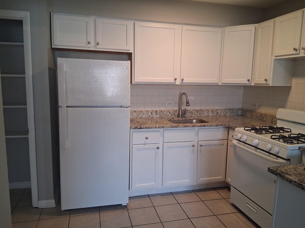 Photo - 3351 Commercial Ave Unidad 23