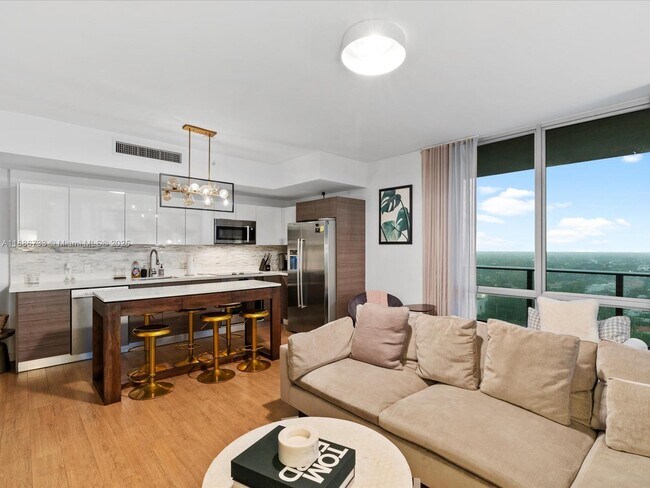 Photo - 1010 SW 2nd Ave Unidad 1908