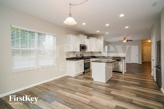 Photo - 2407 Twinleaf Drive