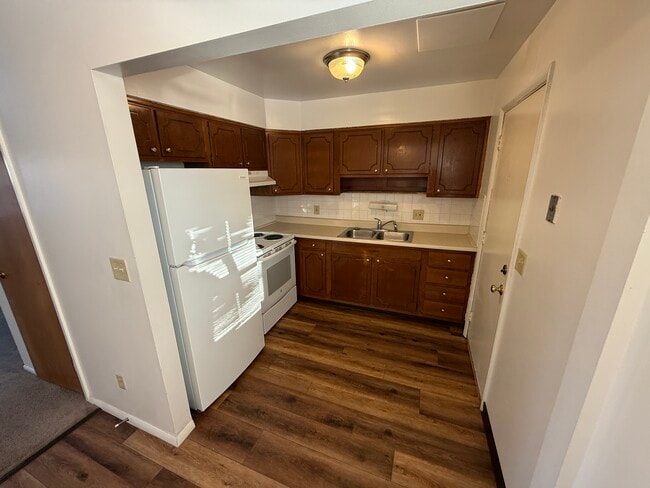 Photo - 2951 Columbus St