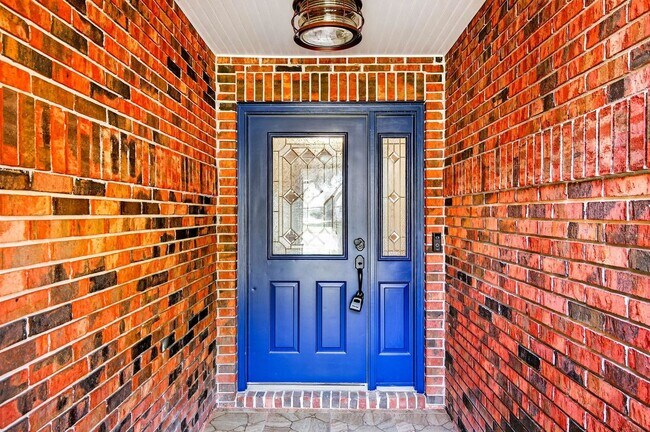 Photo - 6535 Brentwood Dr.