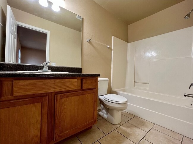 Photo - 2183 Skyler Dr