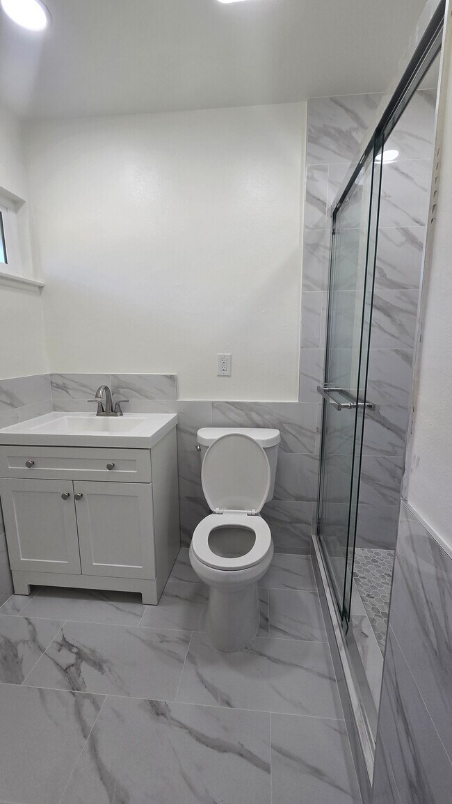 Photo - 10131 Beverly Ln