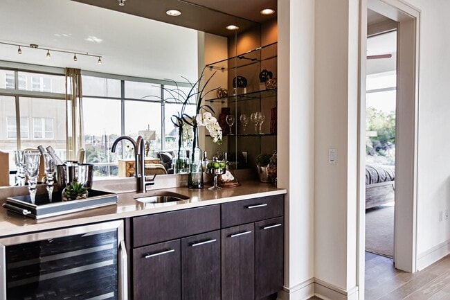 Photo - 5122 Morningside Dr Unit 701