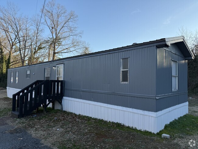 Building Photo - 213 Jasmine Ln Rental