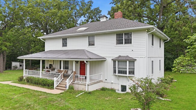 Photo - 10200 Grandview Rd
