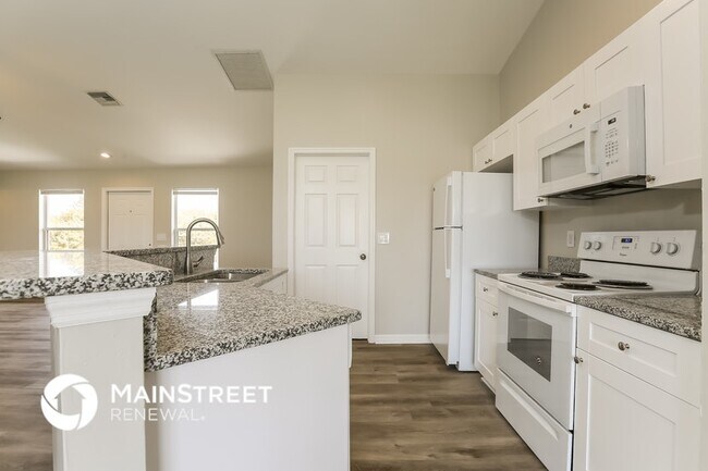 Photo - 124 Gilbert Ave S