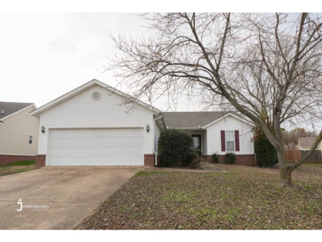 Building Photo - 2109 Bristol Dr