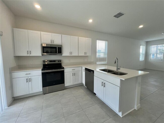 Photo - 3099 Skyline Lp