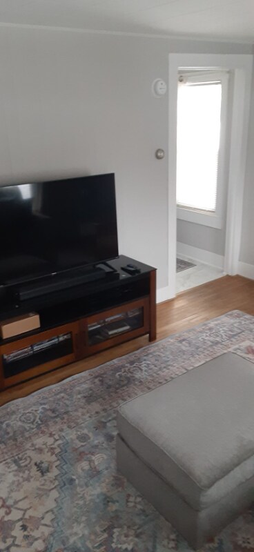 Photo - 188 Gorham St Unidad 2